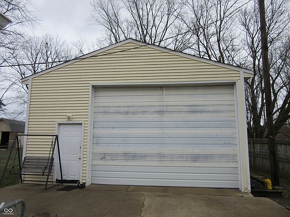 5th image of 8323-8325 Lake Rd