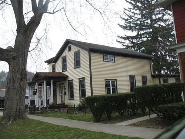 1st image of 108 E 6th St