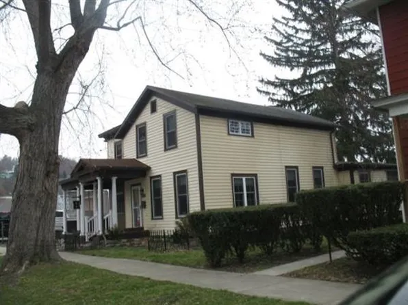 108 E 6th St, Watkins Glen, NY 14891