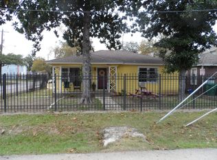 5848 Darling St, Houston, TX 77007