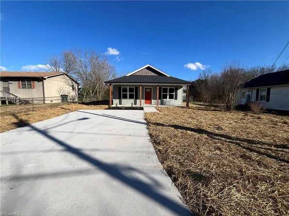 707 Trotter St, Thomasville, NC 27360