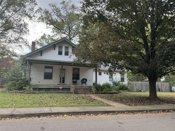 403 Center St, Farmington, MO 63640