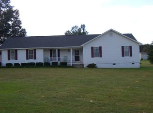 106 Stonegables Dr, Gray, GA 31032