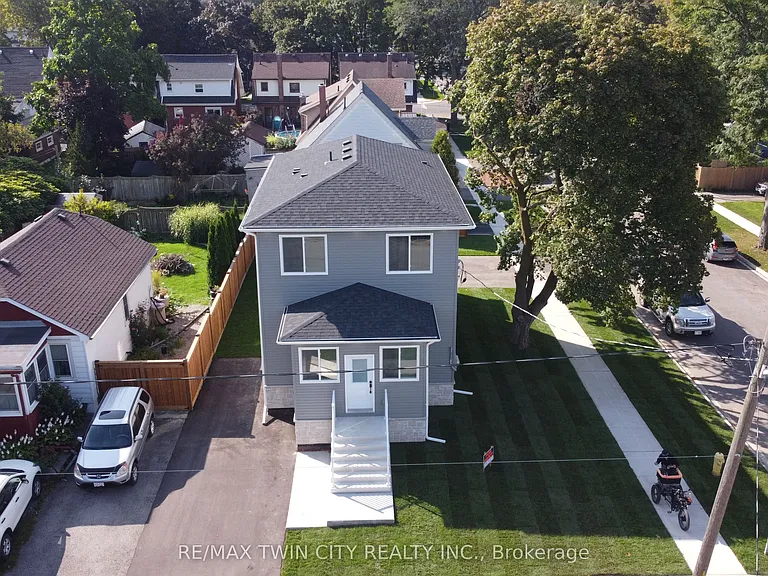 309 Nelson St #3 — Photo 1