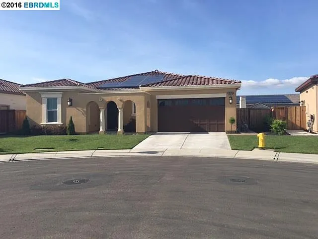 1515 Miwok Ct photo 1
