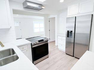 1700 SW Holden St, Seattle, WA 98106