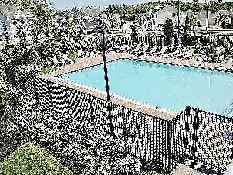 Community pool