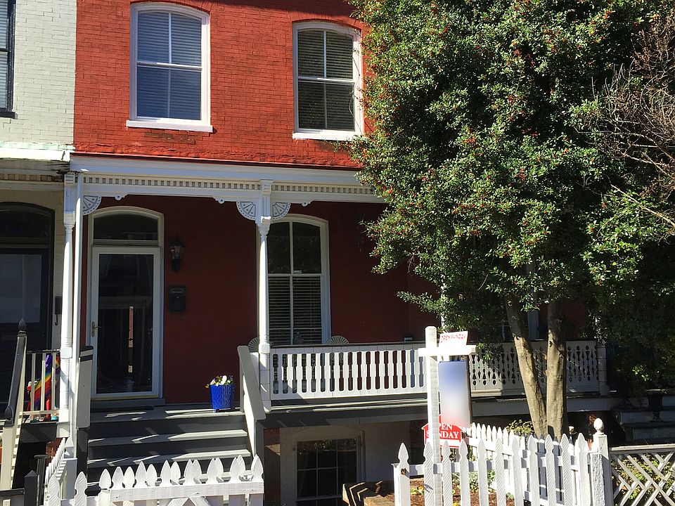 1st image of 2807 E Marshall St