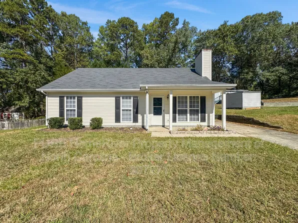 822 Banner Oak Ct, Greensboro, NC 27406