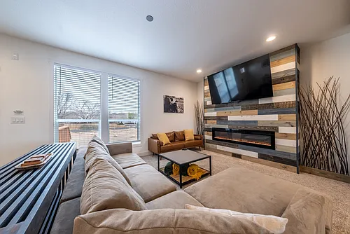 523 W Vance Dr #ID1249895P Photo 1
