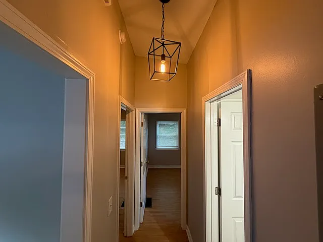 688 Inglewood Dr SE — Photo 14