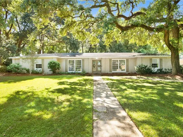 4117 Beacon Ln, Mobile, AL 36693