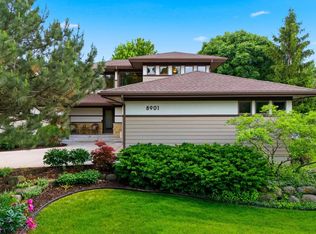 8901 Timber Wolf Trl, Madison, WI 53717