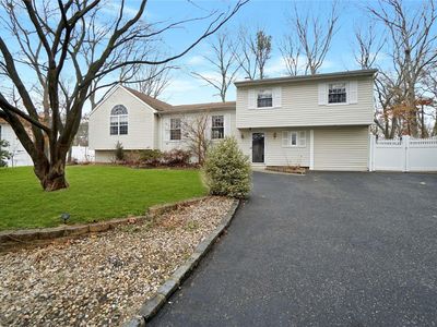 23 Rondell Lane, Centereach, NY, 11720