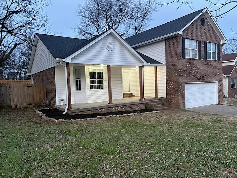533 Woodland Hills Dr — Photo 3