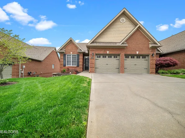 171 Waterford Cir, Lenoir City, TN 37772