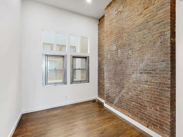 30 E 14th St #5B — Photo 6