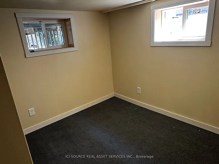 1043 Lena Ave #1 — Photo 18