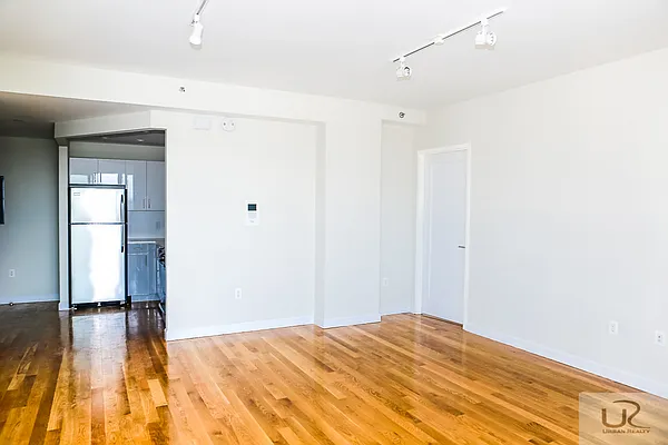 Rented by Urban Realty NYC | media 28