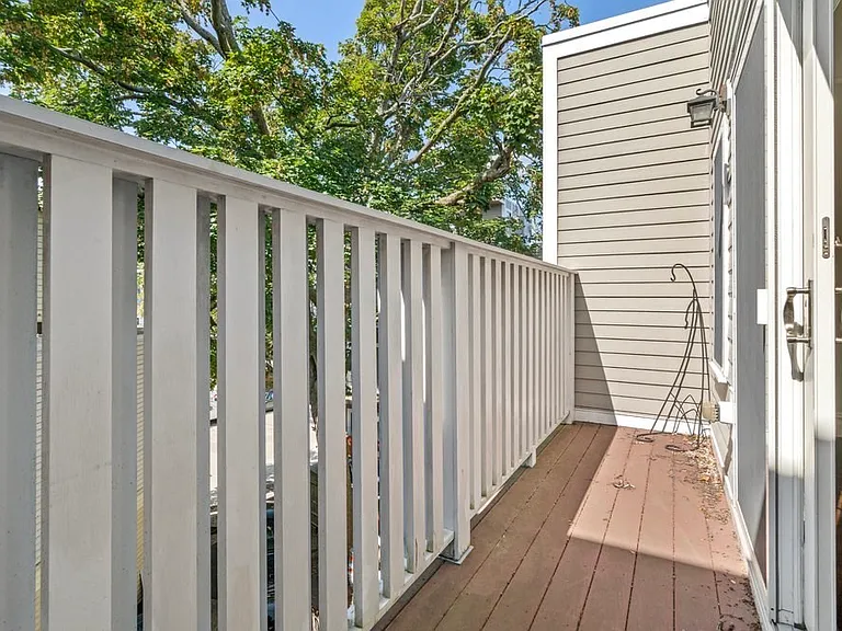 161 Tudor St #4A — Photo 30