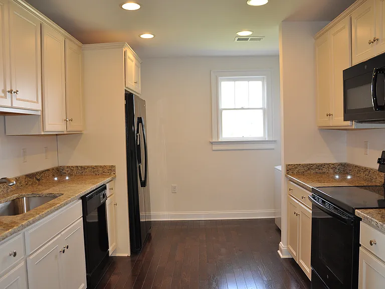 2045 Valley Ave #208 — Photo 4