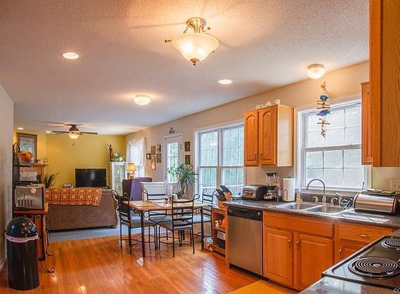 4th image of 6701 #Beulah Oak