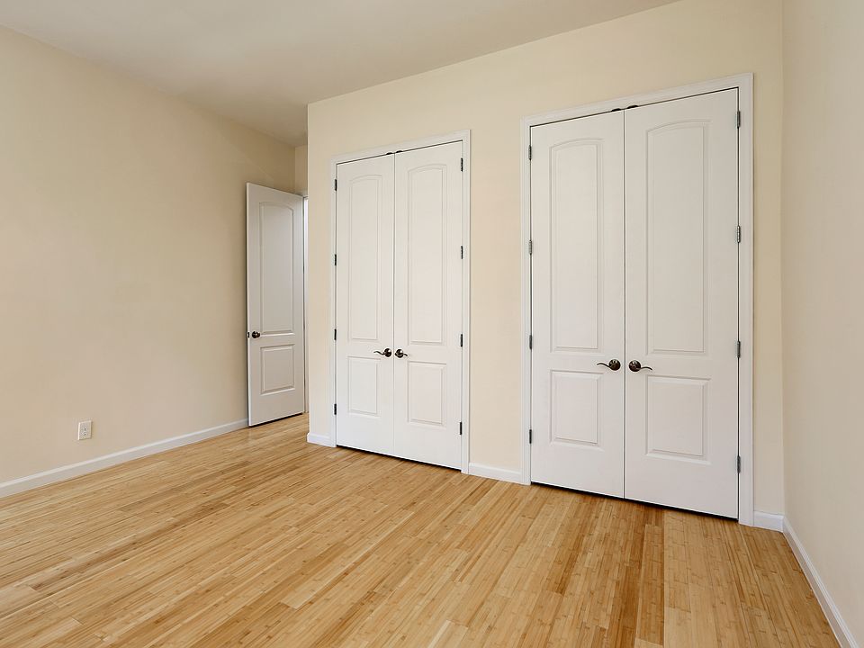 2nd image of 79 Brighton 11th St APT 4J
