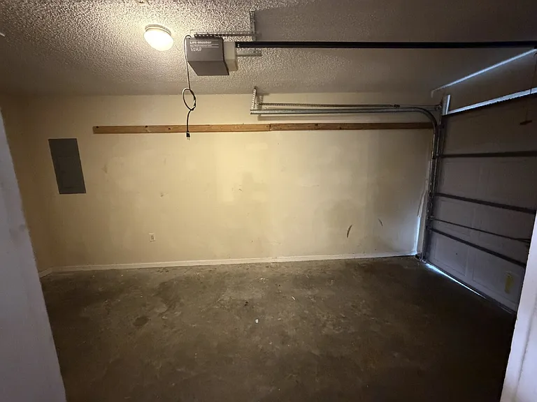 1477 Ben Gay Way — Photo 6