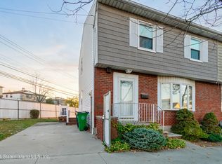 110 Sunset Ave, Staten Island, NY 10314