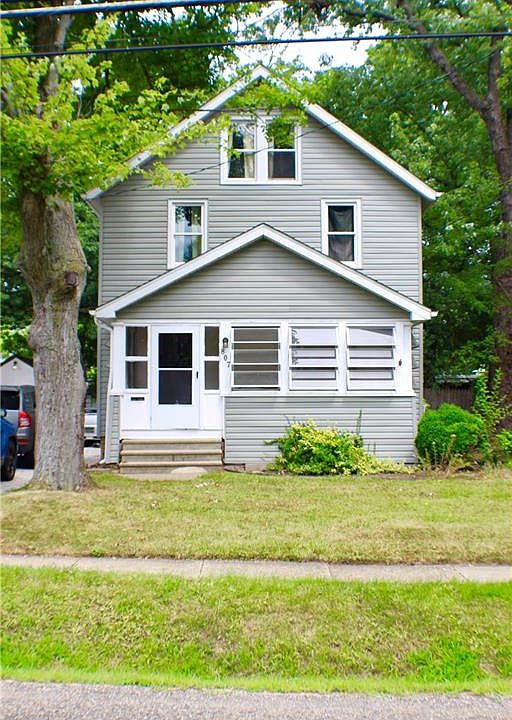 1st image of 807 Viewpoint Ave