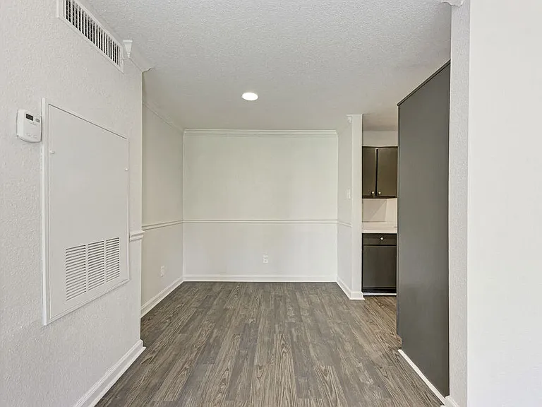 Magnolia Court Apartments — Photo 27