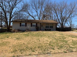 7301 Becker Rd, Saint Louis, MO 63129