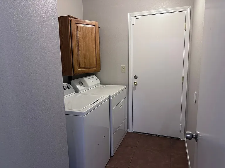 4910 W Gail Dr — Photo 31