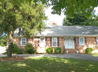 402 N Holden Rd, Greensboro, NC 27410