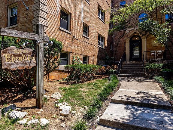 2nd image of 2340 Victory Pkwy #2340/26