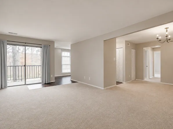 3378 Woodburn Rd APT 21, Annandale, VA 22003