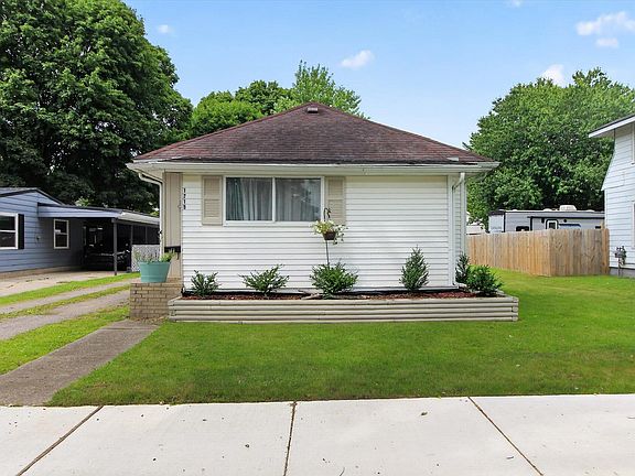 3rd image of 1215 Rosedale St