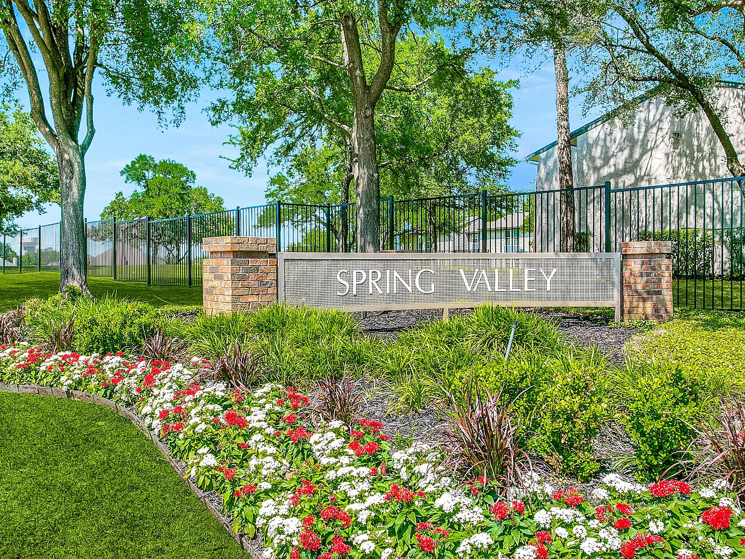 Spring Valley Apartments — Photo 2