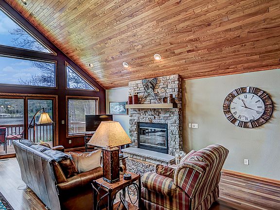 Cozy gathering space 