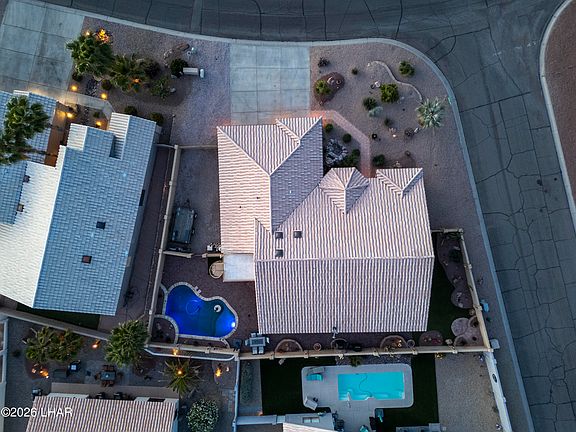 5th image of 2372 Dawn Dr