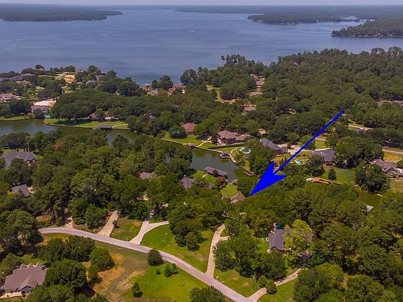2nd image of 14594 Hillshire Dr