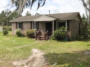 6570 Maybank Hwy, Wadmalaw Island, SC 29487