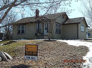 120 S Inglis St, Chamberlain, SD 57325