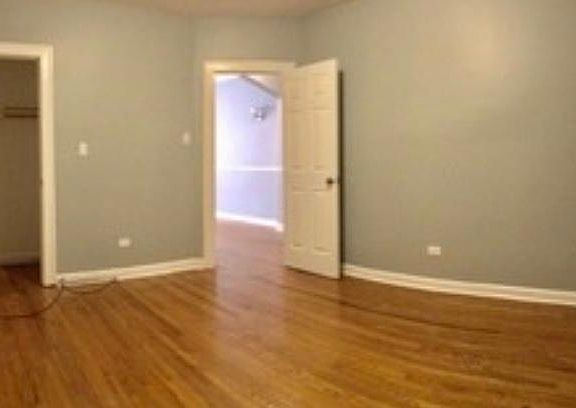 3rd image of 7824 S Oglesby Ave #3