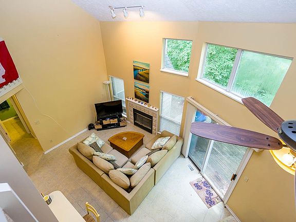 5th image of 1984 E Bay Pointe Dr #15