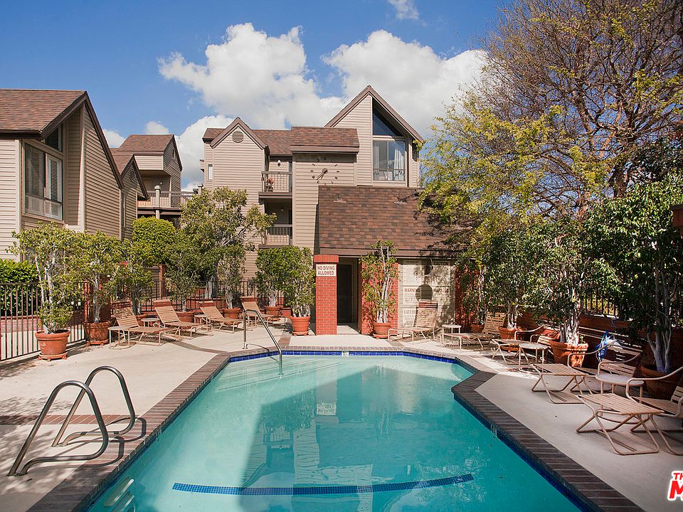 1st image of 835 S Lucerne Blvd APT 202