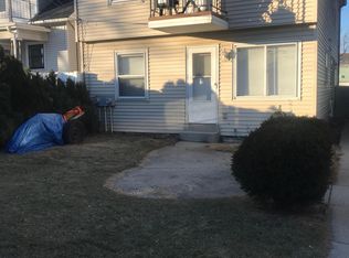 5607 W Burnham St, West Allis, WI 53219