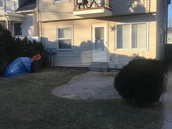 5607 W Burnham St, West Allis, WI 53219