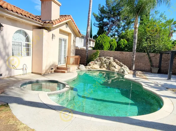 6145 Shadyglade Ave, North Hollywood, CA 91606