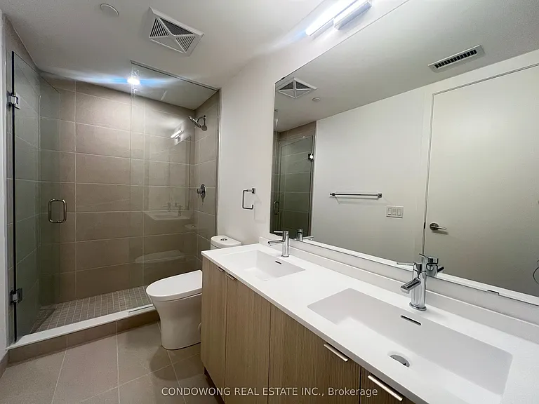 100 Queen St E #2211 — Photo 6